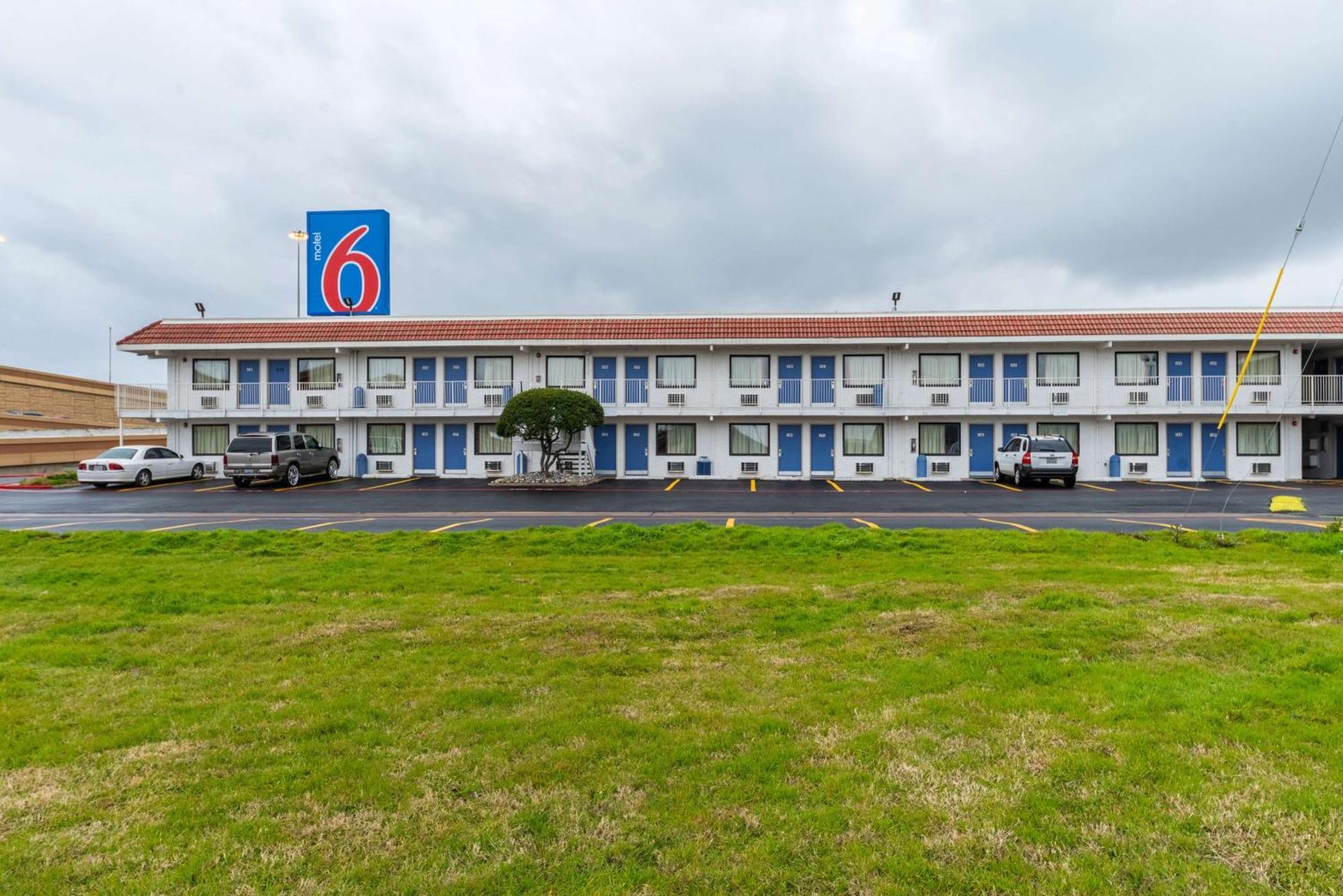 Motel 6-North Richland Hills, Tx Εξωτερικό φωτογραφία