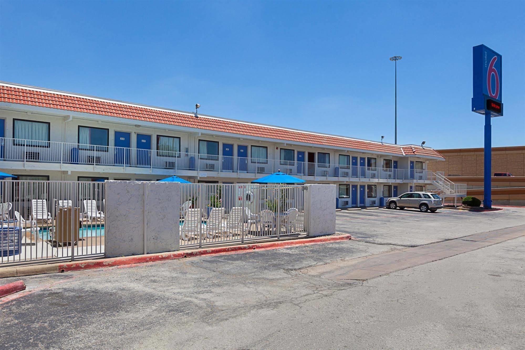 Motel 6-North Richland Hills, Tx Εξωτερικό φωτογραφία