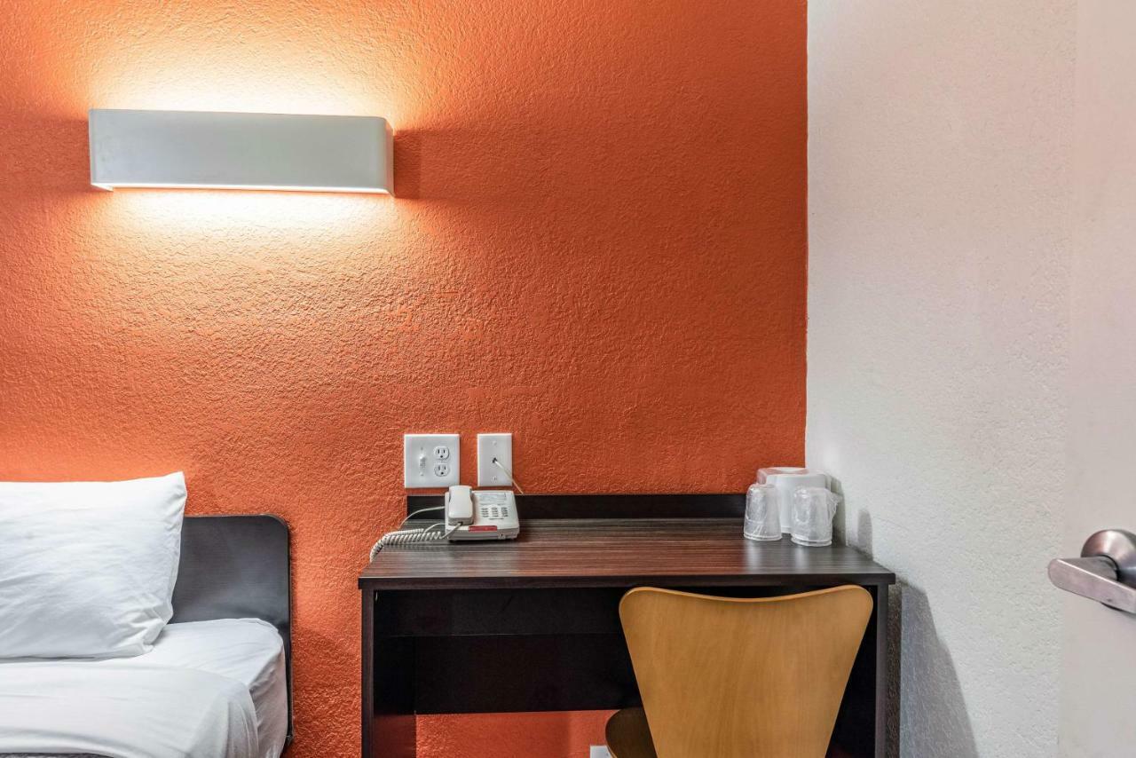 Motel 6-North Richland Hills, Tx Εξωτερικό φωτογραφία